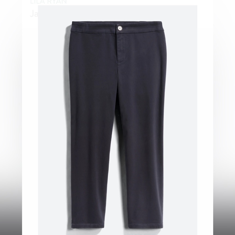 NWT Lila Ryan Jase Slim Straight Navy Crop